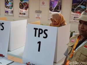 Usai Pukul 18.00, WNI di Kuala Lumpur Masih Dilayani Nyoblos Usai Pukul 18.00, WNI di Kuala Lumpur Masih Dilayani Nyoblos