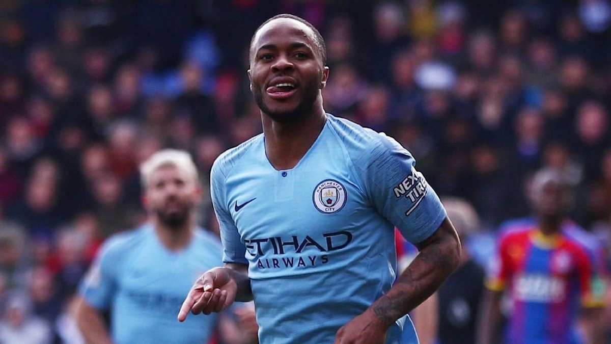 Raheem Sterling ikut senang atas keberhasilan Liverpool melaju ke final Liga Champions (Hannah Mckay/Reuters)