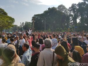 Potret Antusiasme WNI di Penjuru Dunia Saat Nyoblos Potret Antusiasme WNI di Penjuru Dunia Saat Nyoblos