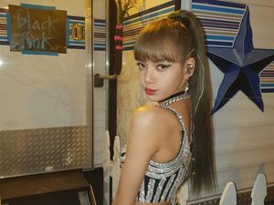 Penampilan Lisa Blackpink yang Curi Perhatian Non KPopers di Coachella