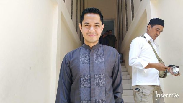 Dude Harlino