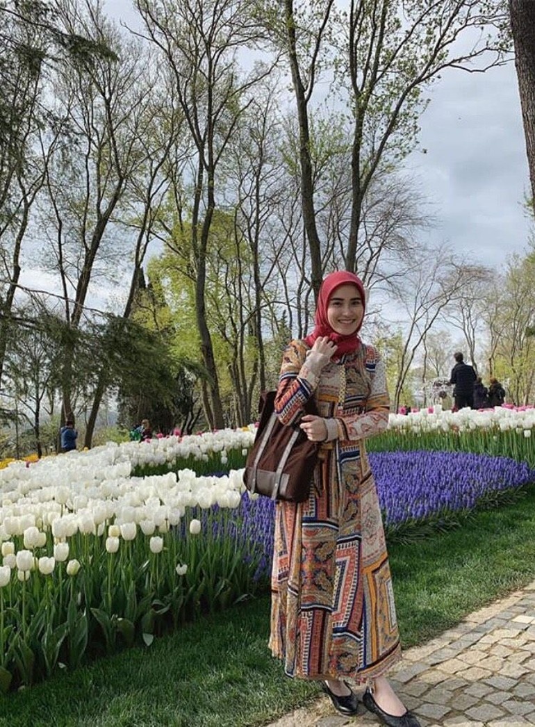 Gaya Ayu Ting Ting Pakai Hijab Saat Liburan Di Turki Masya Allah