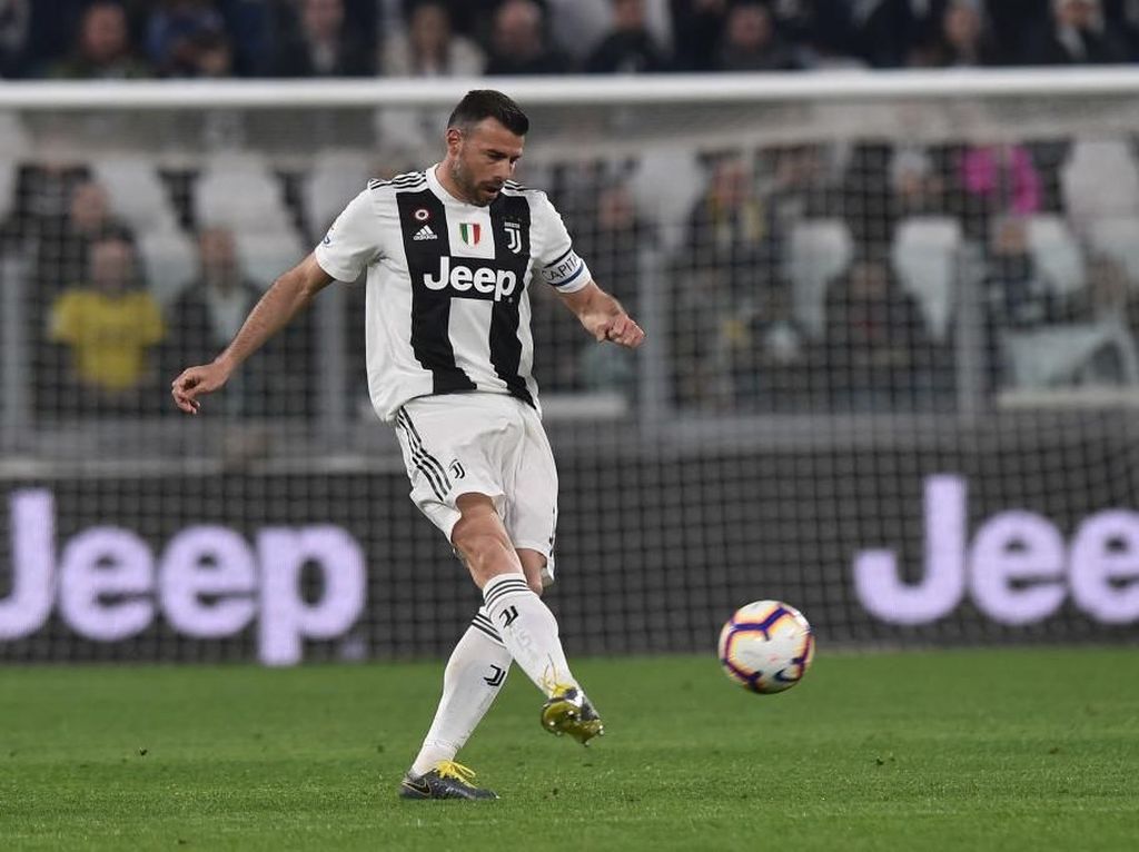 Barzagli Pensiun Akhir Musim Ini Barzagli Pensiun Akhir Musim Ini