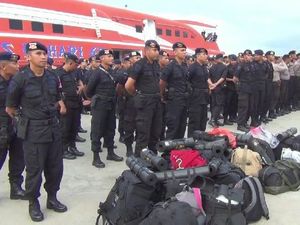 Polda Sultra Berangkatkan 3.500 Personel Pengaman TPS di 17 April Polda Sultra Berangkatkan 3.500 Personel Pengaman TPS di 17 April