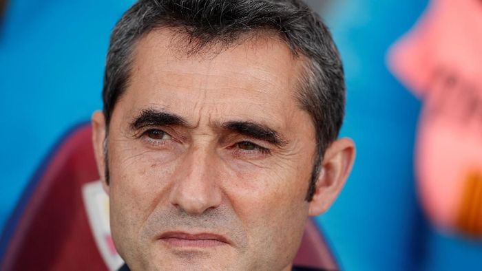 )Pelatih Barcelona Ernesto Valverde tetap puas meski diimbangi Huesca 0-0 (Albert Gea/REUTERS