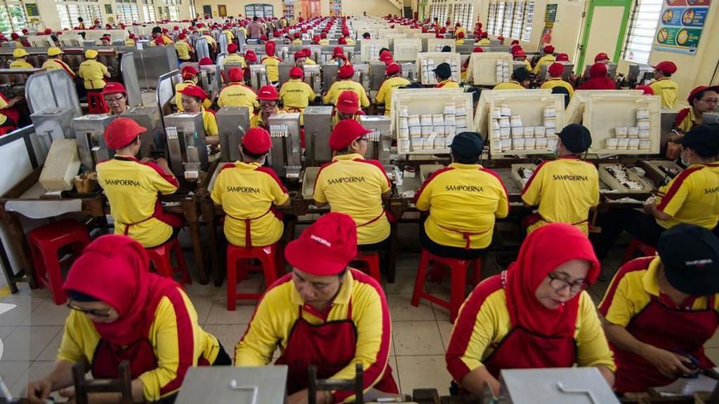 Potret Pekerja Perempuan di Indonesia