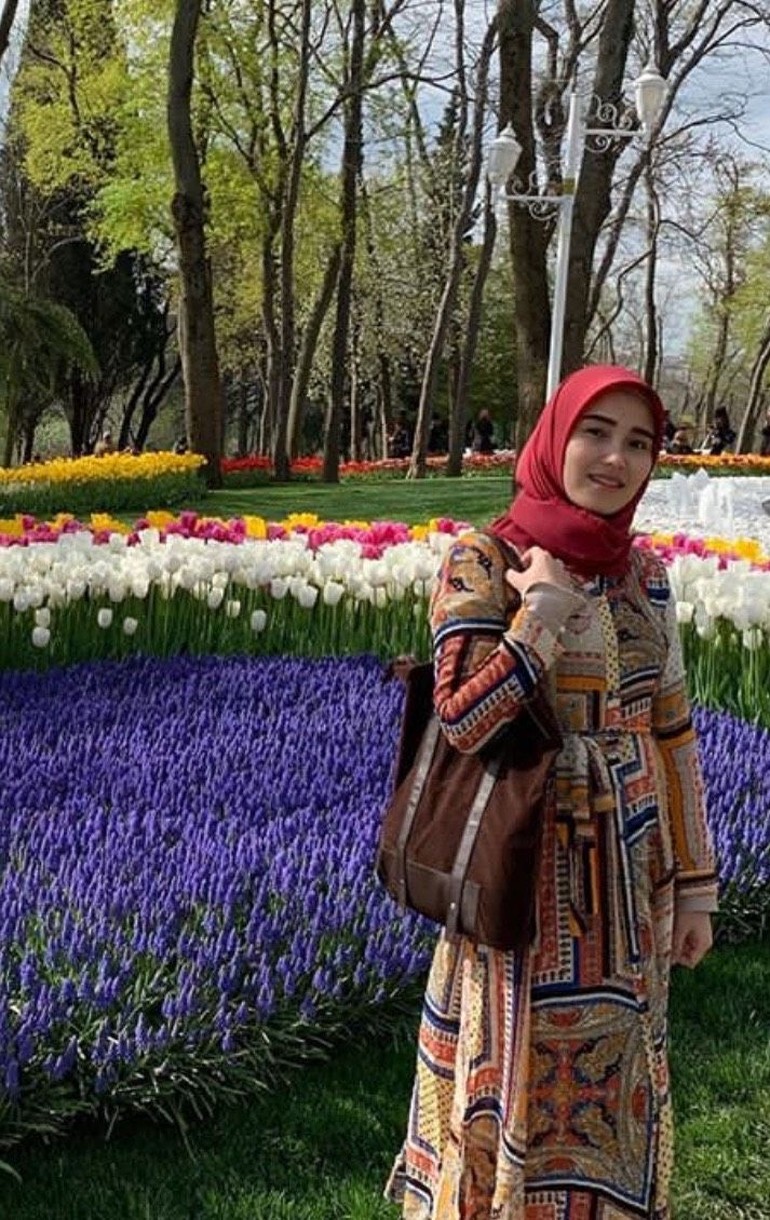 Gaya Ayu Ting Ting Pakai Hijab Saat Liburan Di Turki Masya Allah