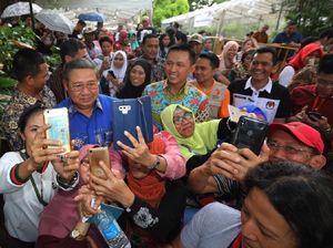 Throwback, Beda Pendapat SBY Soal People Power