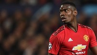 Juga punya sembilan assist adalah gelandang Manchester United, Paul Pogba. Cukupkah sembilan assist untuk pemain yang berharga 105 juta euro ini? (Foto: Oli Scarff / AFP)