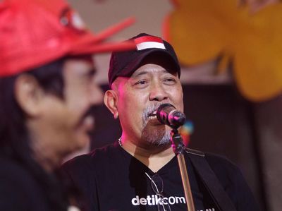 OM PMR dan Indro Warkop Kocok Perut Jemaah dHOT Music Mantap Memilih