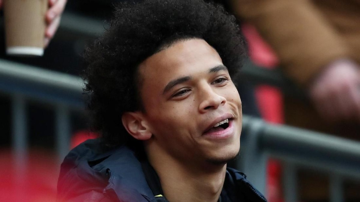 Leroy Sane bertahan di Manchester City atau pergi? (Foto: Jon Super / Reuters)