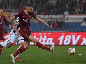 Hampir Dapat Lukaku, Inter Masih Kejar Dzeko