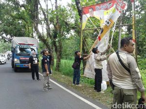 Bawaslu Gunungkidul Copoti Ribuan APK di Masa Tenang