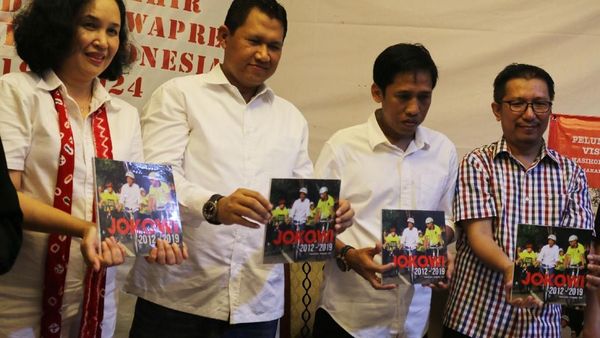 Peluncuran Buku Visual Foto Jokowi