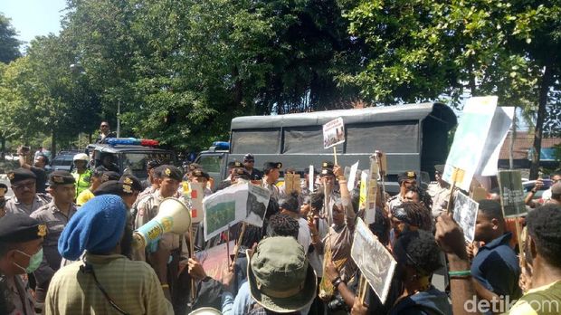 Demo Tolak Pilpres 2019, Sejumlah Mahasiswa Diamankan Polisi