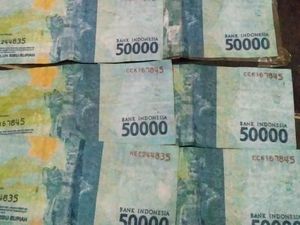 Waspada! Kawanan Pengedar Uang Palsu Beraksi saat Ramadan