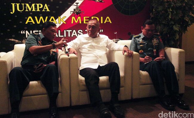 Menhan Ryamizard Ryacudu Bicara Soal Anggaran TNI Menhan Ryamizard Ryacudu Bicara Soal Anggaran TNI