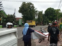 Nakalnya Para Caleg, Semangat Pasang APK Tapi Enggan Menurunkan