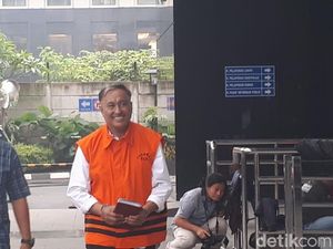 Baru Diperiksa KPK Sore, Tersangka Korupsi e-KTP Mengaku Ketiduran Baru Diperiksa KPK Sore, Tersangka Korupsi e-KTP Mengaku Ketiduran