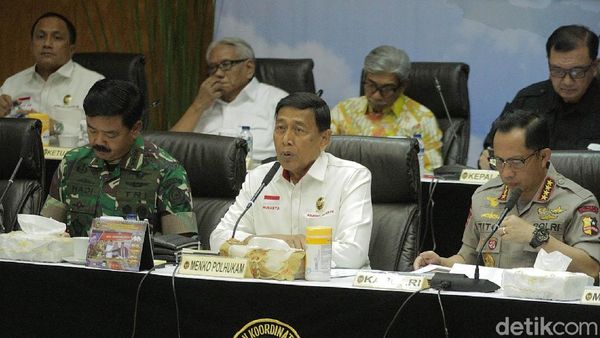 Wiranto Pimpin Rapat Pengamanan Pemilu