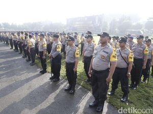 2.500 Personel Polda Jatim Amankan Peringatan Hari Buruh 1 Mei 2.500 Personel Polda Jatim Amankan Peringatan Hari Buruh 1 Mei