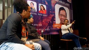 Yuk, Lihat Serunya Diskusi Mahfud MD Bareng Generasi Milenial