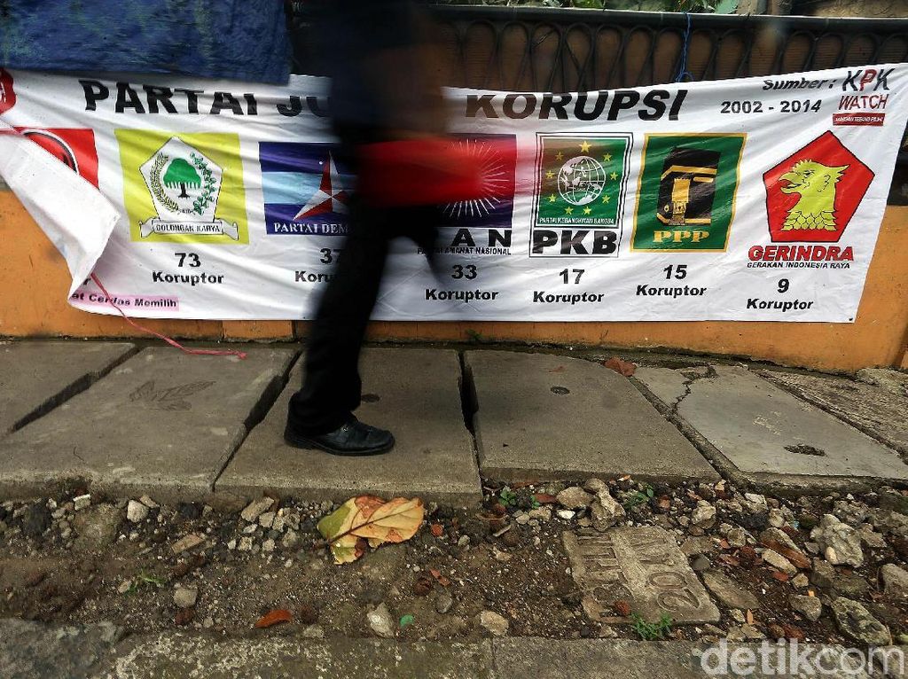 Masuki Masa Tenang, Beragam APK Masih Bertebaran di Pasar Minggu Masuki Masa Tenang, Beragam APK Masih Bertebaran di Pasar Minggu