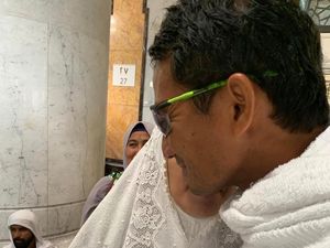 Sandiaga Posting Foto Saat Umrah: Cintaku di Tanah Suci