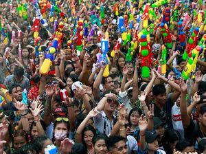 Bangkok & Phuket Penuh, Thailand Usir Wisatawan Tapi Dibayar