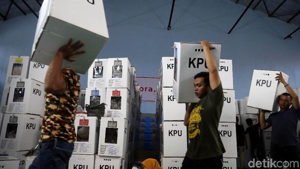 Logistik Pemilu di Kemayoran juga Mulai Didistribusikan