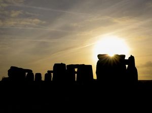 Temuan Dramatis Kaitkan Stonehenge dengan Lokasi Aslinya di Wales