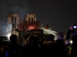 Penyebab Kebakaran Katedral Notre-Dame Belum Jelas, Api Padam Sebagian