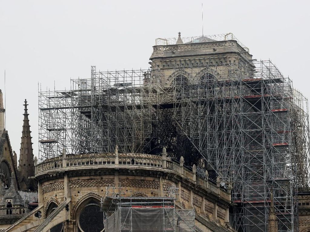 Pertama Kali Sejak Dua Abad, Tak Akan Ada Misa Natal di Notre-Dame Pertama Kali Sejak Dua Abad, Tak Akan Ada Misa Natal di Notre-Dame