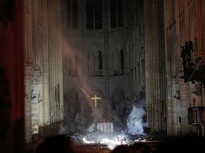 KLM & Air France Beri Tiket Gratis Bagi Relawan untuk Rekonstruksi Notre Dame KLM & Air France Beri Tiket Gratis Bagi Relawan untuk Rekonstruksi Notre Dame