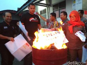 KPU Kota Blitar Musnahkan Ribuan Surat Suara Rusak
