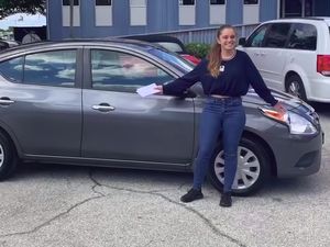 Rawat Kelima Adiknya Sendirian, Remaja Ini Dihadiahi Mobil