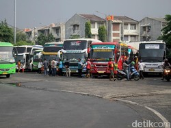 Jelang Pencoblosan, Penumpang di Terminal Kalideres Naik 100%