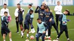 Latihan Barcelona dan MU Jelang Duel Panas di Camp Nou