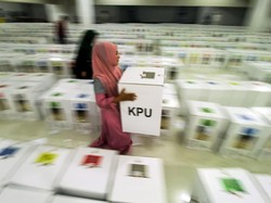 Curhat Para Penjaga TPS: Pulang Subuh Sampai Tak Sempat Mandi