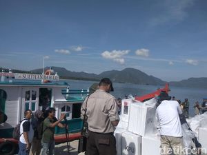 Cerita Petugas Kirim Kotak Suara ke Pulau Terluar Aceh