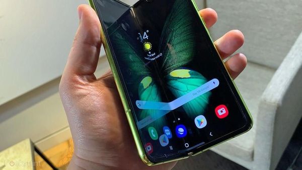 Siap Dijual, Begini Aksi Galaxy Fold dalam Genggaman