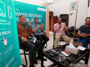 Mahfud MD Ajak Pemilih Cek Rekam Jejak Sebelum Mencoblos Mahfud MD Ajak Pemilih Cek Rekam Jejak Sebelum Mencoblos