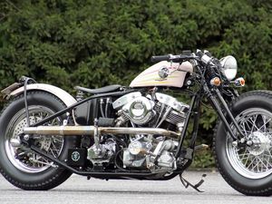 Moge Kustom Asal Jepang Siap Geber Jalanan Indonesia