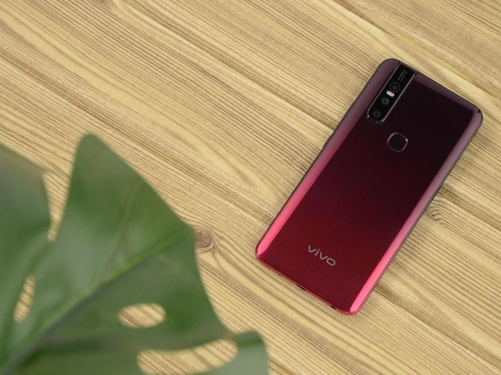 Vivo Siap Pamer Ponsel 5G dan Teknologi Cas Kilat 120W Vivo Siap Pamer Ponsel 5G dan Teknologi Cas Kilat 120W