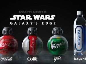 Berkolaborasi dengan Disney, Coca-cola Luncurkan Botol Bertema Galaxys Edge Park