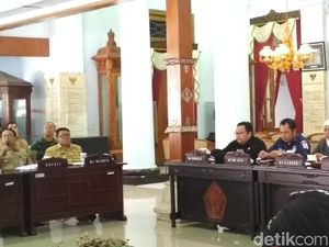Bupati Blitar: Besok Semua Pegawai Tidak Ada yang Libur