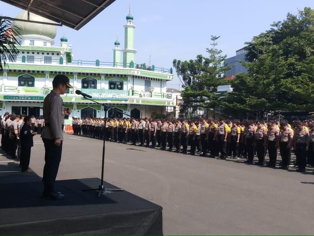 Kapolres Jaksel: Waspadai Rabu Putih, Bisa Ganggu Psikologis Pemilih Kapolres Jaksel: Waspadai Rabu Putih, Bisa Ganggu Psikologis Pemilih