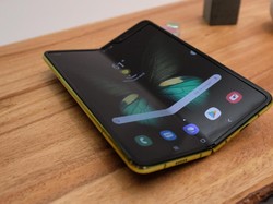 Layar Galaxy Fold Dilaporkan Bermasalah