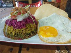 Tidak Golput, Nasi Goreng Pelangi Ini Bisa Dinikmati Separuh Harga