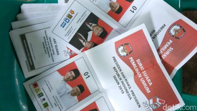 Berita Bawaslu Investigasi 15 Surat Suara Tercoblos di Mojokerto, Ini Hasilnya Minggu 16 Juni 2019 Berita Bawaslu Investigasi 15 Surat Suara Tercoblos di Mojokerto, Ini Hasilnya Minggu 16 Juni 2019